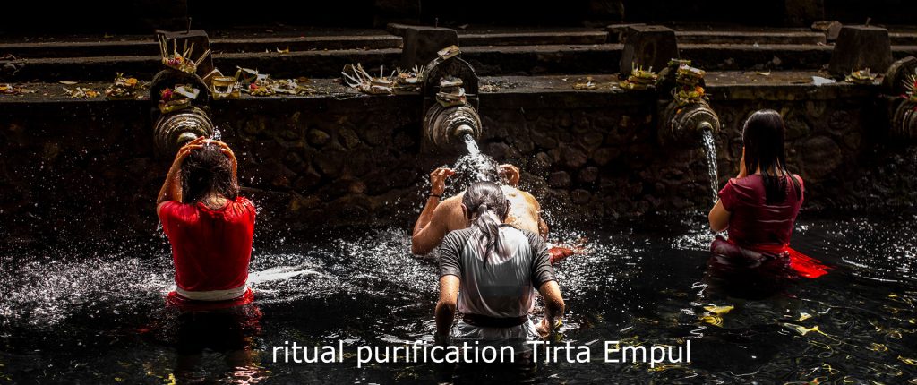 sacred cleansing ritual in tirta empul